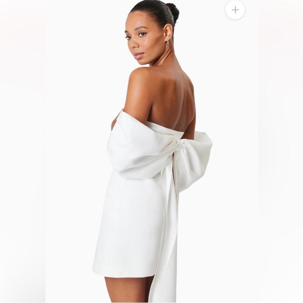 elliatt calypso white oversized back bow detail strapless mini dress size XS NEW